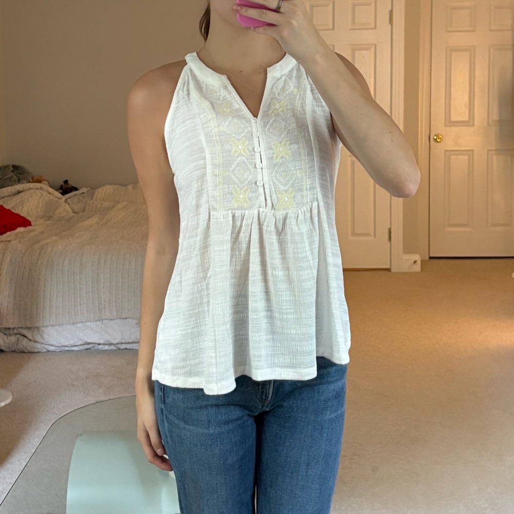 Cable & Gauge White Sleeveless Blouse with Yellow Embroidery